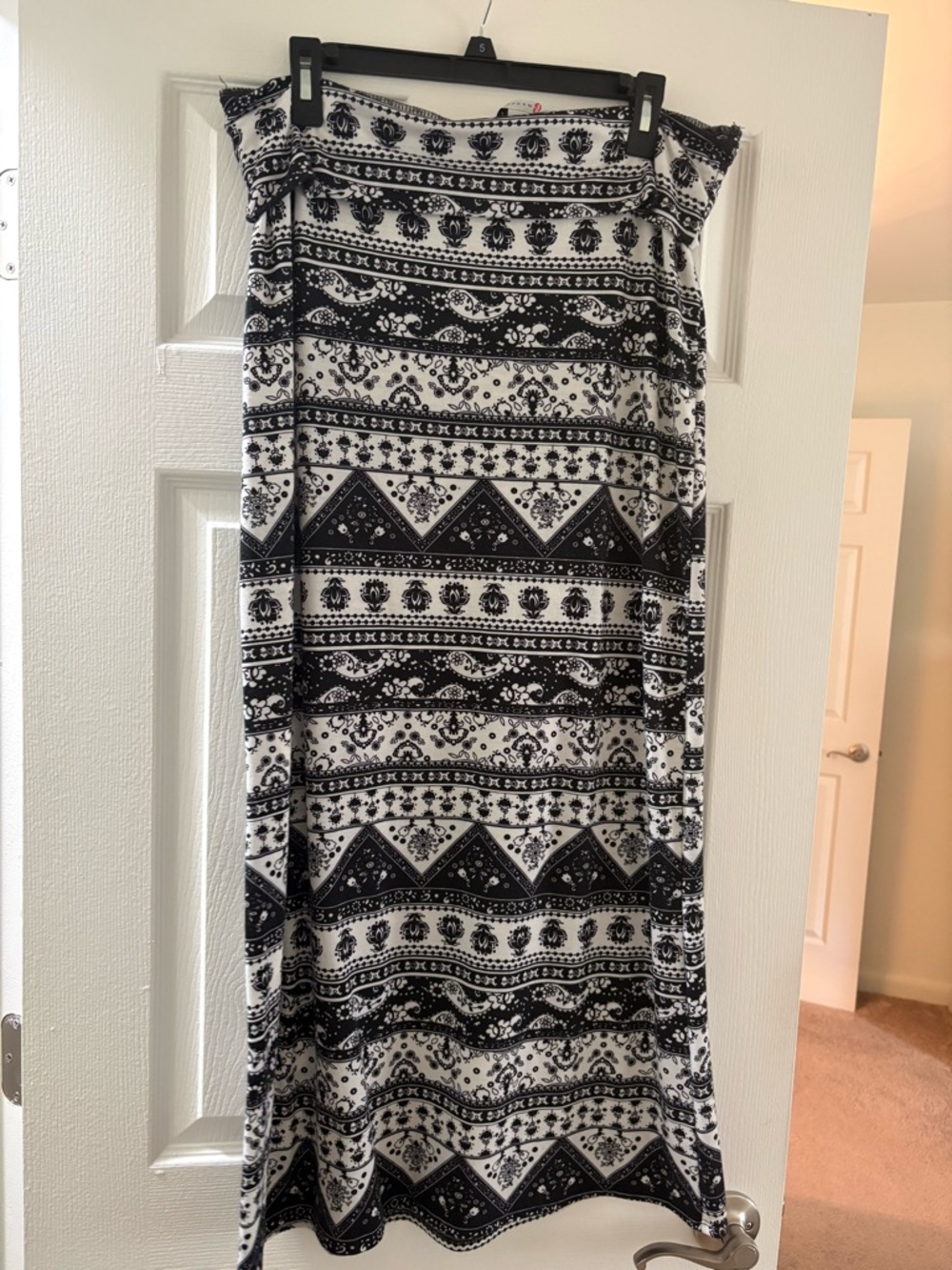 Black and White Printed Maxi Skirt